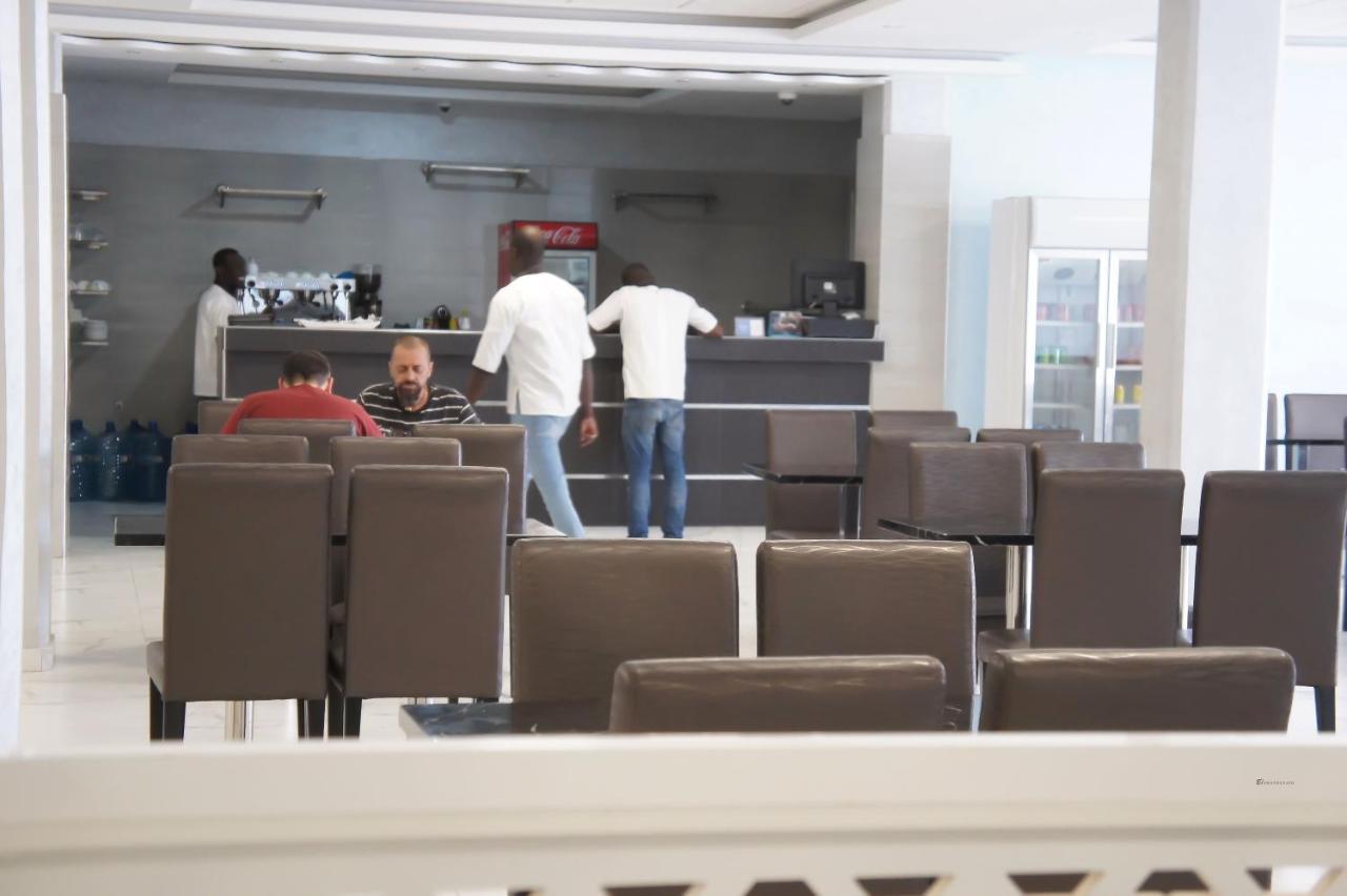 Valencia Hotel & Appartements Nawazibu Zewnętrze zdjęcie