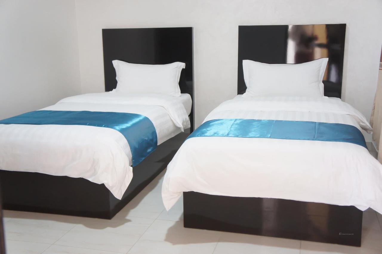Valencia Hotel & Appartements Nawazibu Zewnętrze zdjęcie