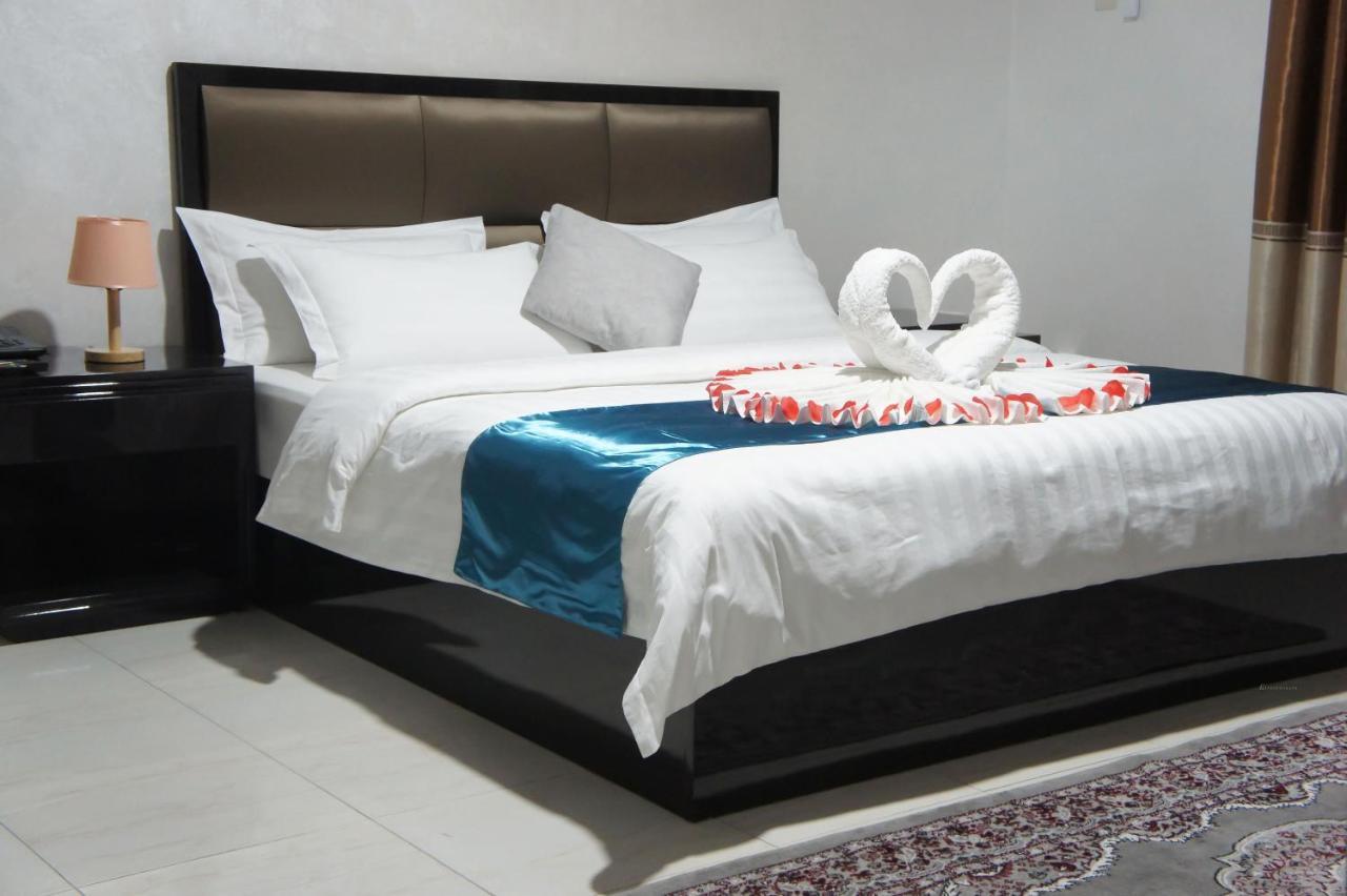 Valencia Hotel & Appartements Nawazibu Zewnętrze zdjęcie