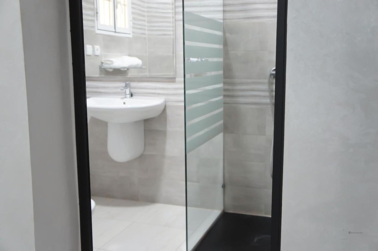 Valencia Hotel & Appartements Nawazibu Zewnętrze zdjęcie