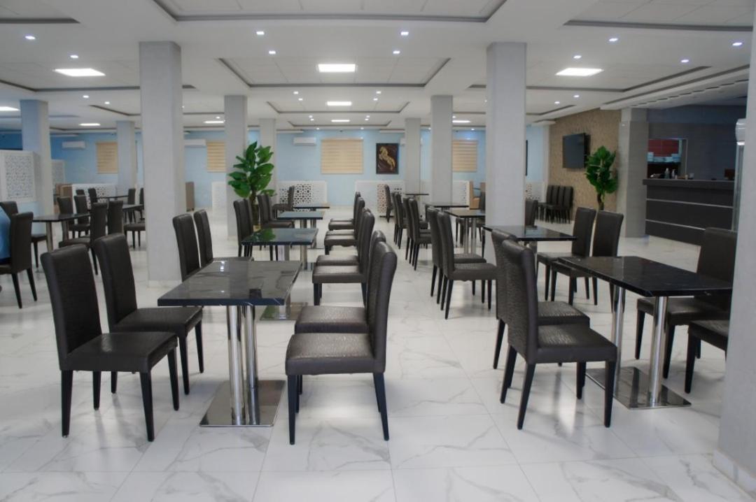 Valencia Hotel & Appartements Nawazibu Zewnętrze zdjęcie
